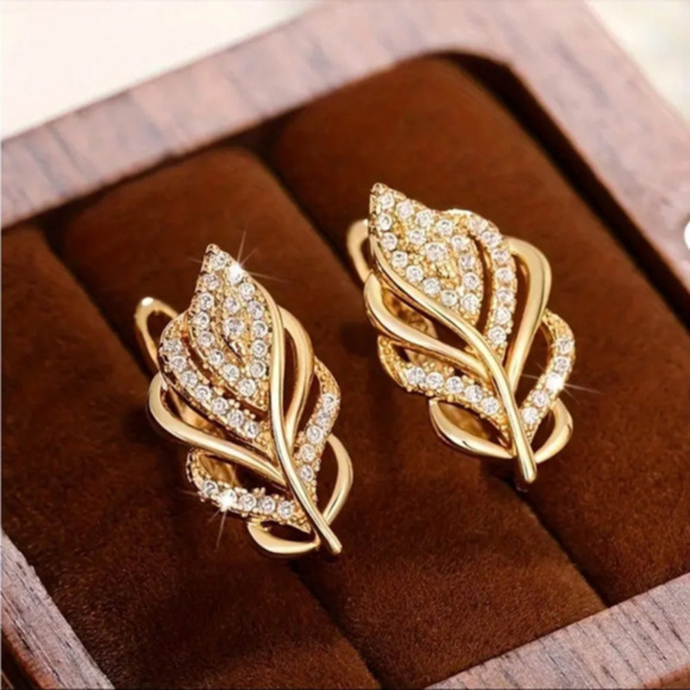 Gold Leaf CZ Stud Earrings With Crystal Rhinestone NWT